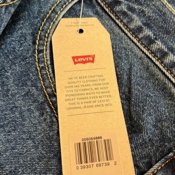 New! Levi’s mens SZ 34/32 regular blue jeans. - Picture 9 of 9